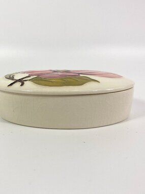 Moorcroft Pottery Magnolia Covered Dish Trinket Box England-Extremely Rare !!